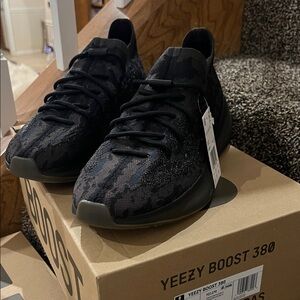 Yeezy Boost 380 Boost in Onyx